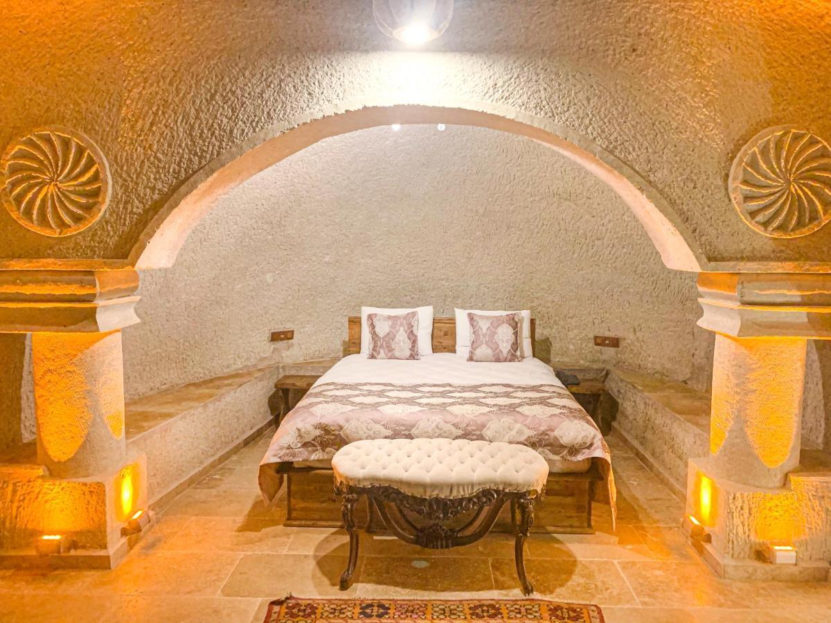 Hotel Risus Cave